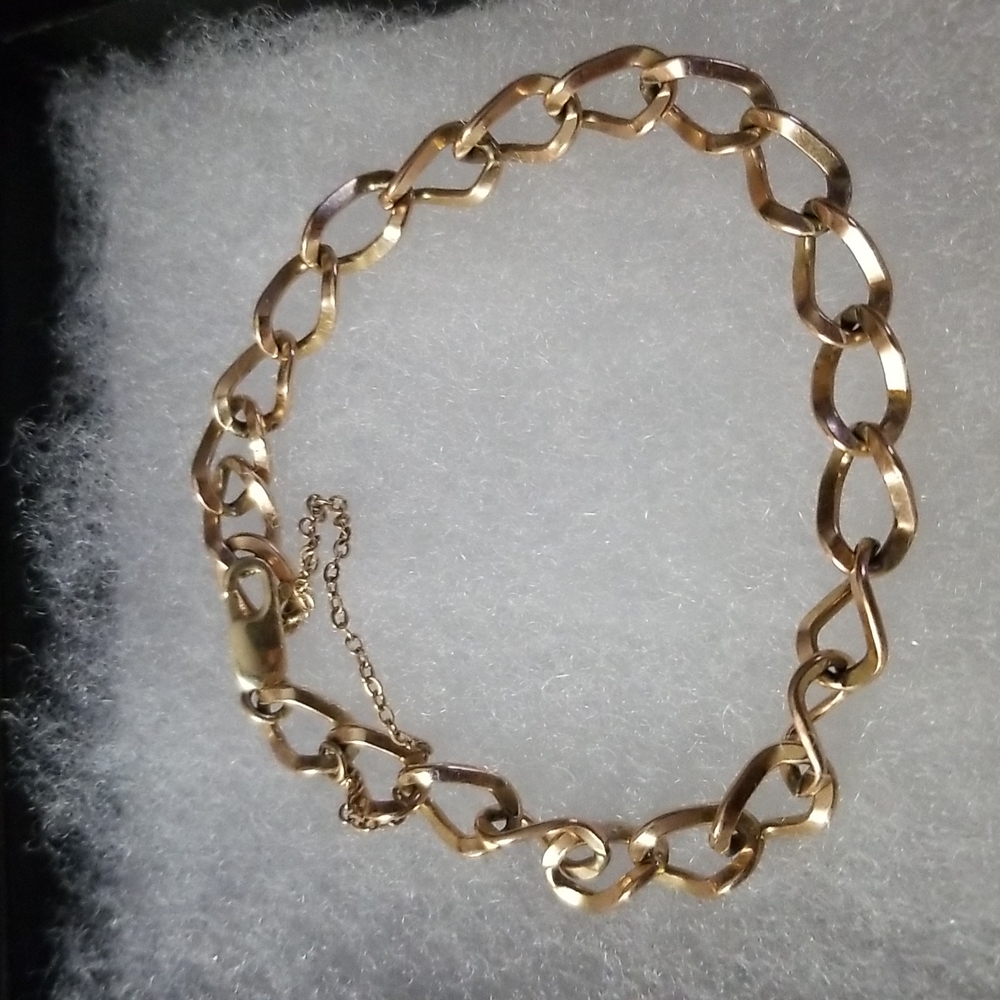 10 k solid link bracelet